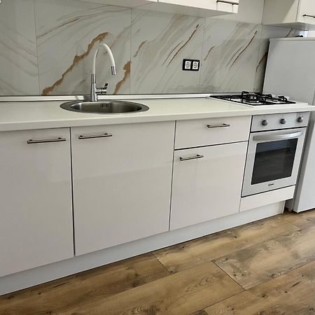 Apartments Rem Novalja Εξωτερικό φωτογραφία