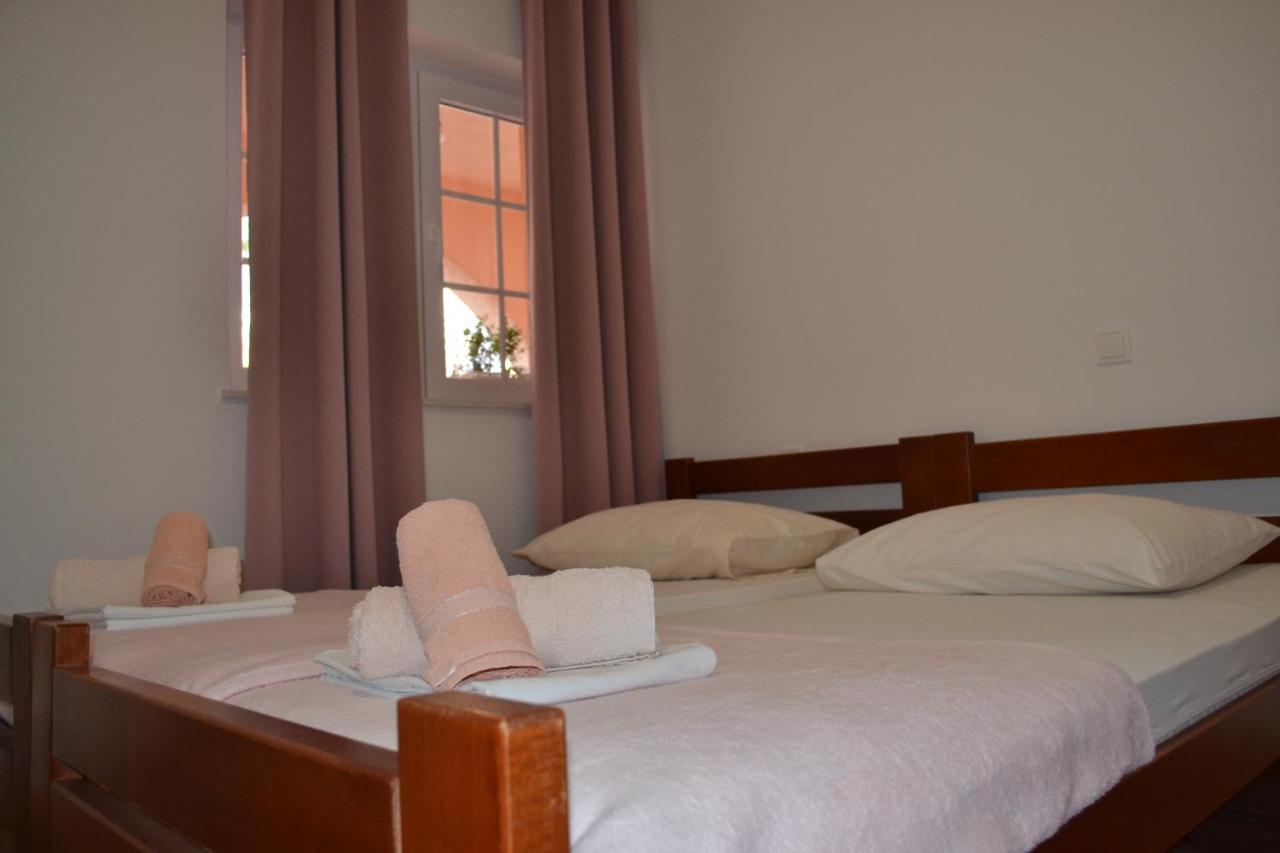 Apartments Rem Novalja Εξωτερικό φωτογραφία