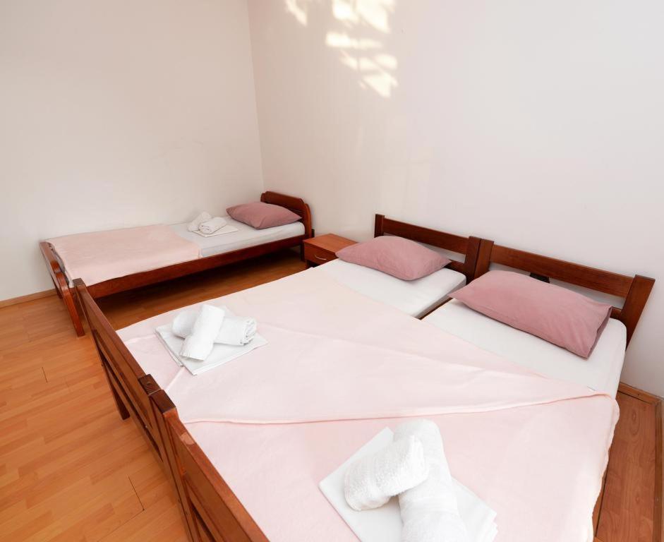 Apartments Rem Novalja Εξωτερικό φωτογραφία